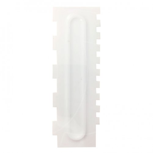 Шпатель пластиковый с зубчиками 22 см И-15